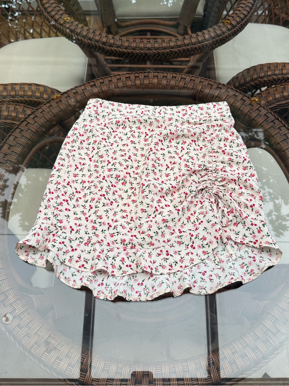 Women's White Floral Ruffle Mini Skirt